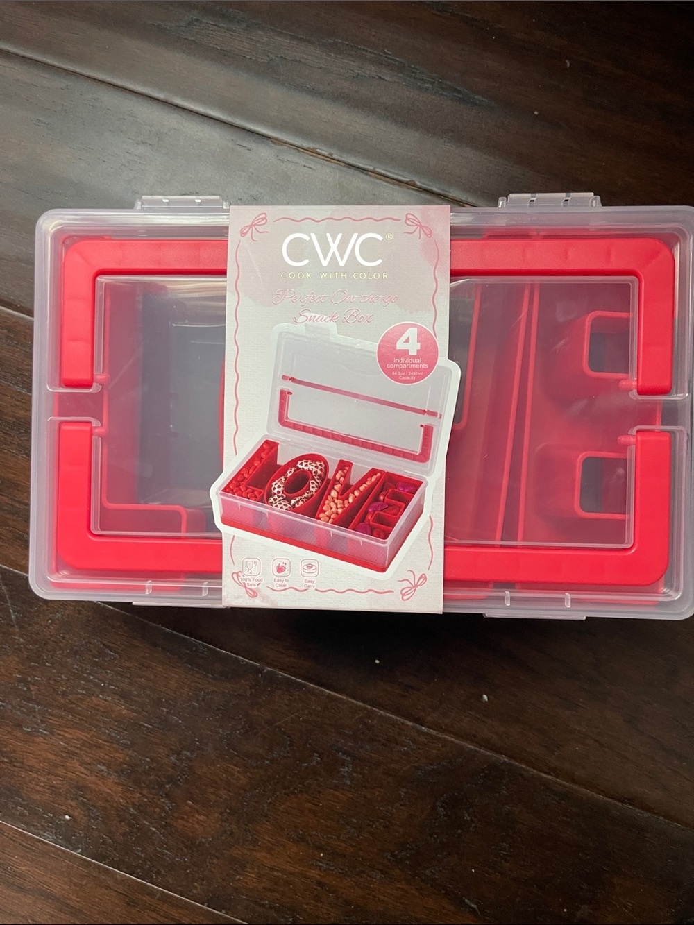 CWC Clear Plastic Snack Box with Red Dividers L O V E NWT